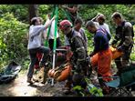Součinnostní cvičení SZS a HZS na Hlubokáči - 4.6. 2011