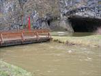 Dramatické okolnosti vzniku nového ponoru u vchodu do Sloupských jeskyní